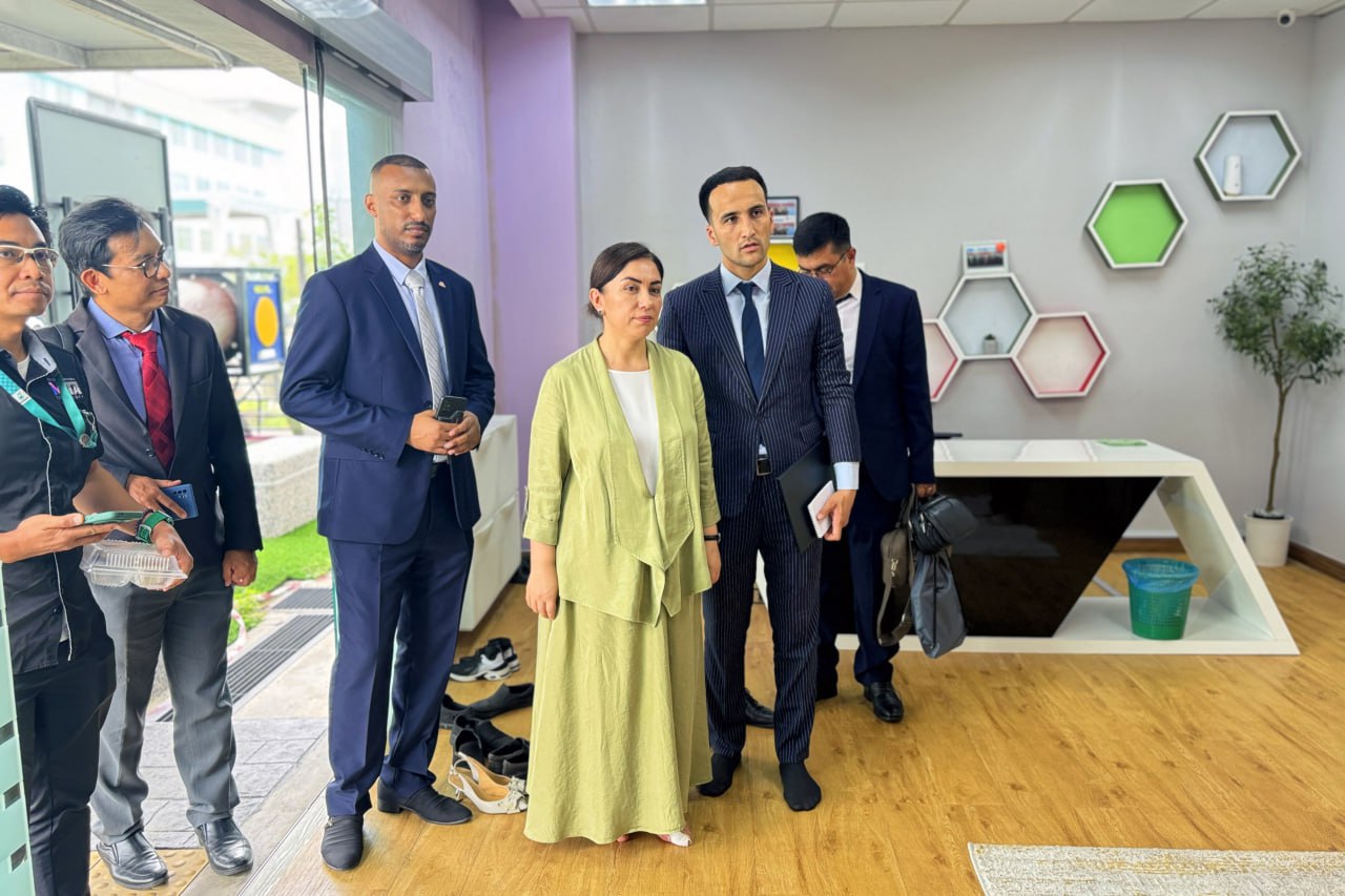 Shahzoda Negmatova Sultan Idris universitetidagi “Inklyuziv ta’lim” va “Bolalarni rivojlantirish markaz”lari faoliyati bilan tanishdi